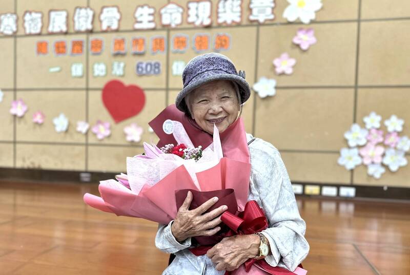 「單親媽媽之母」陳楊麗蓉病故，享耆壽91歲，親切笑容留在受助單親媽媽心中。（北台南家扶中心提供） 